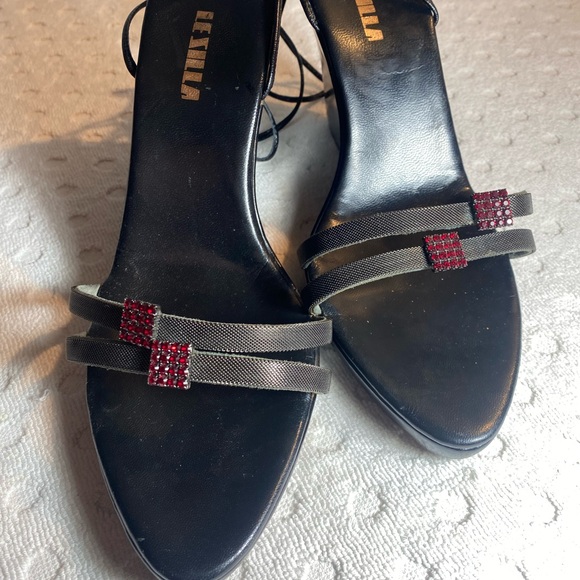 LE SILLA Black Strappy Evening Sandal - Picture 10 of 16